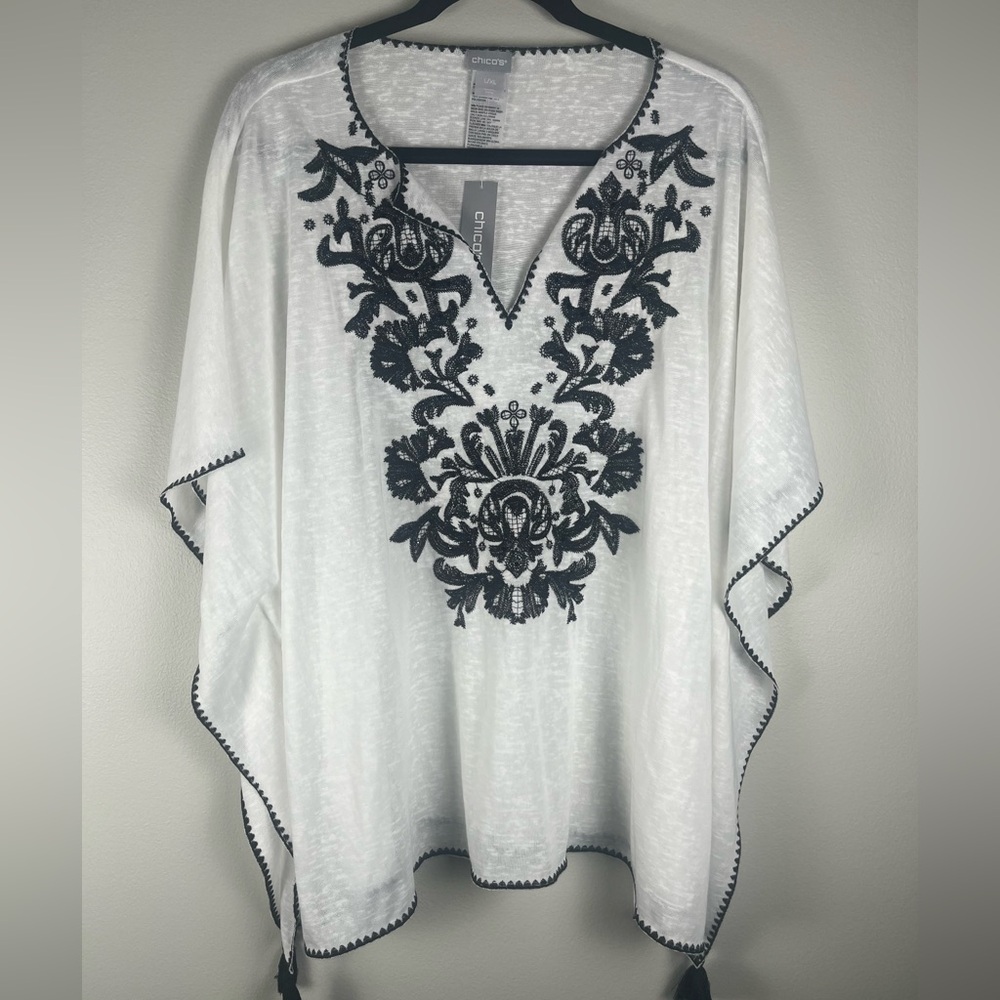 Chico's Poncho Top White/ Black Alabaster Embroidered Knit Sz. L/XL NWT